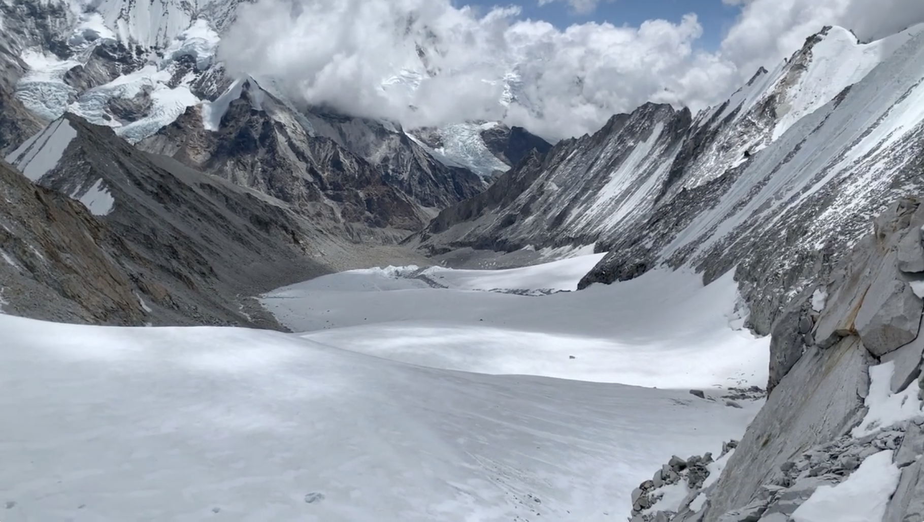 sherpani-col-view-back-ascend.png